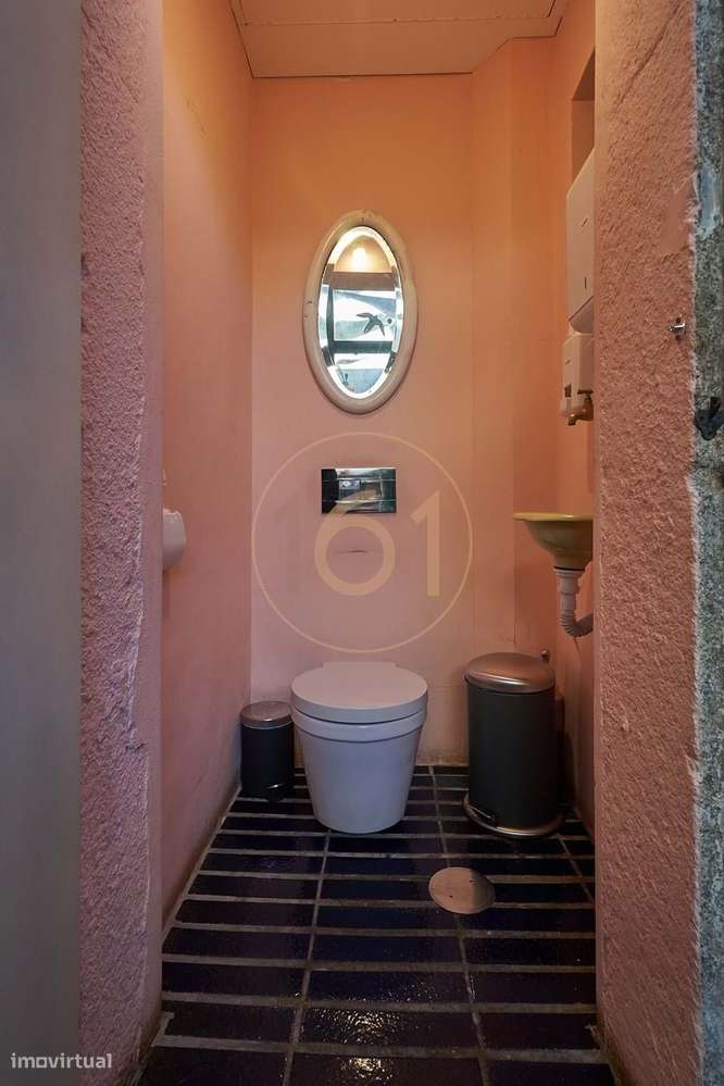 Loja na Travessa de Cedofeita para venda-27