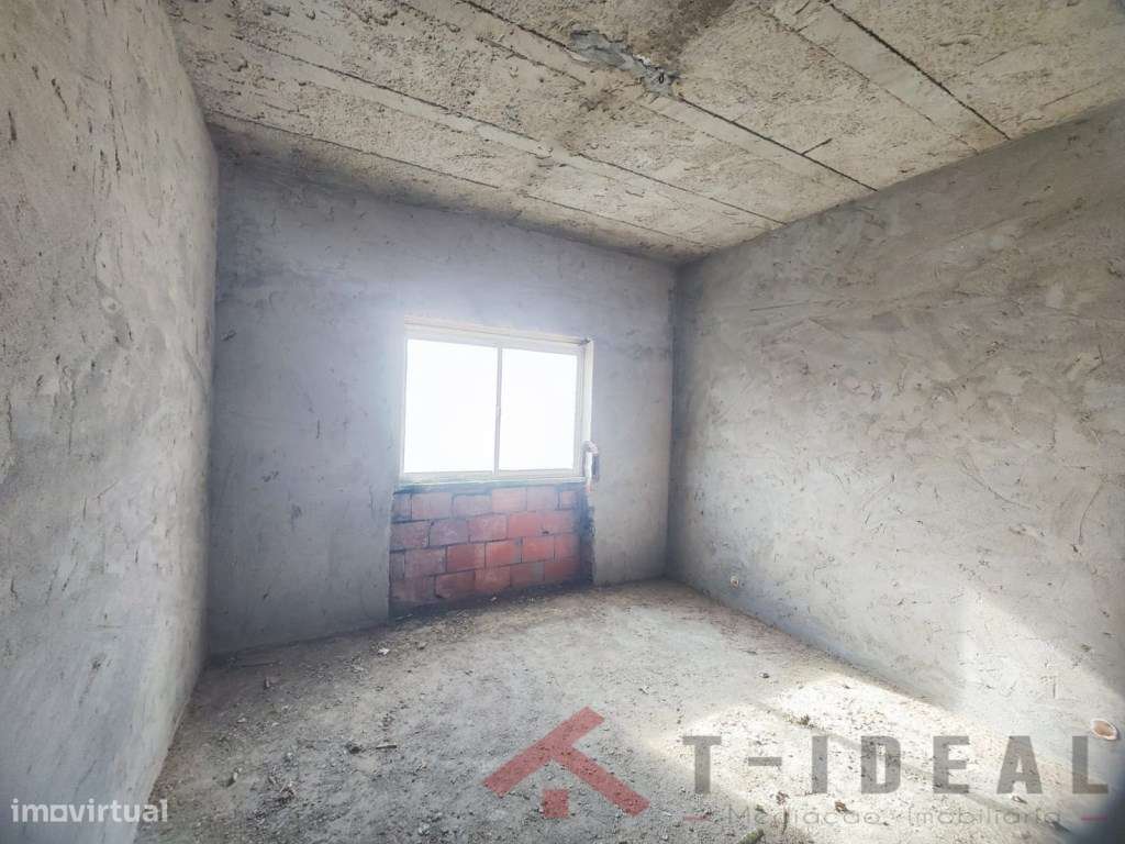 Conjunto de Moradias e Anexos com Vista de Mar-5