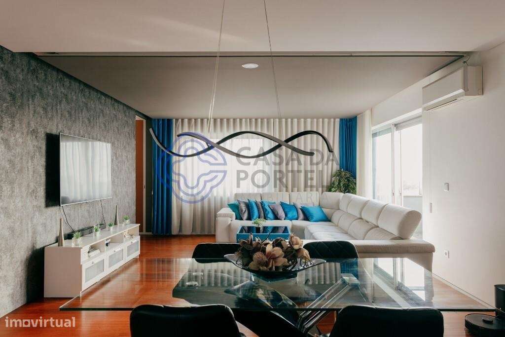 Terraço de 25m2, Cozinha e sala de 55m2, janelas grandes com muita luz - Grande imagem: 4/31