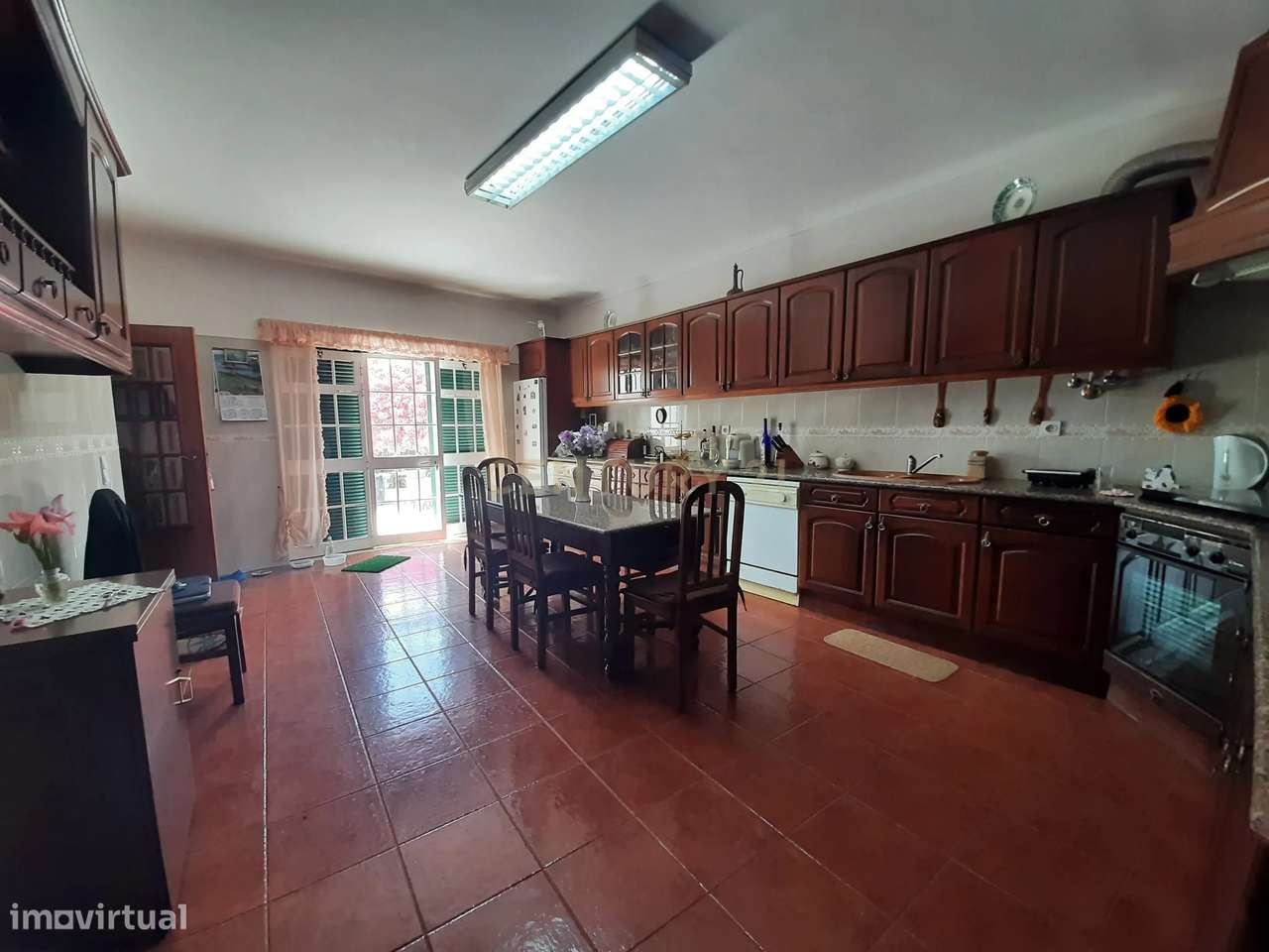 Espetacular Moradia T3 em Lousa com Garagem e Varandas-8