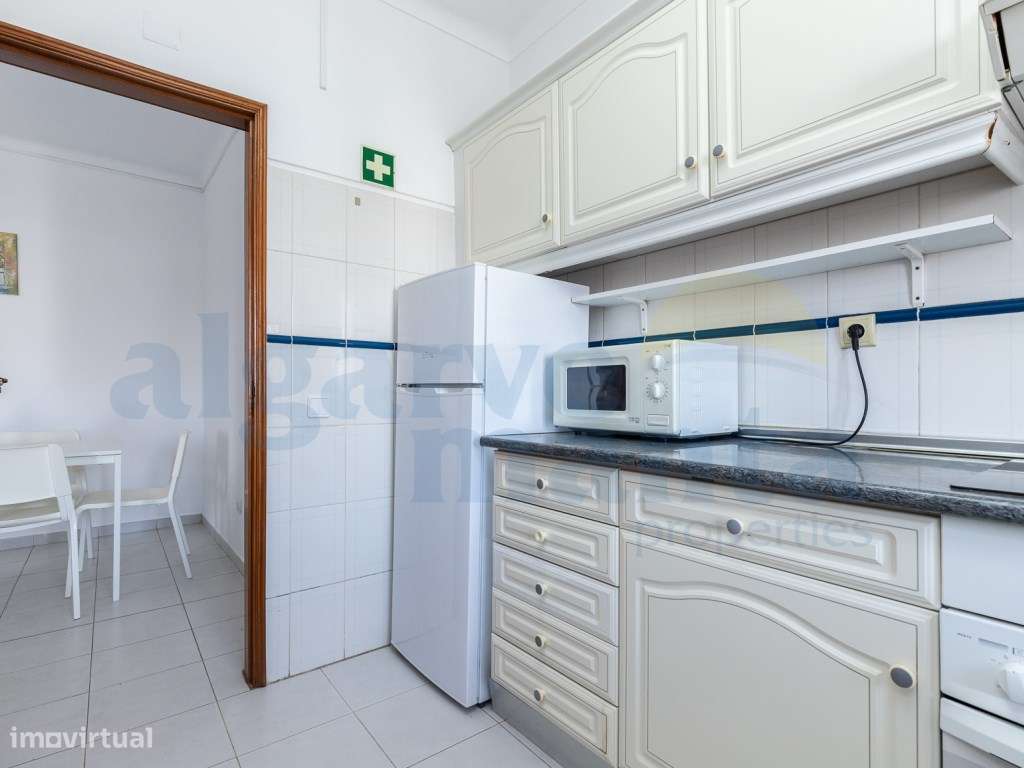 Apartamento T1, situado a cerca de 650 metros da praia! - Grande imagem: 5/18