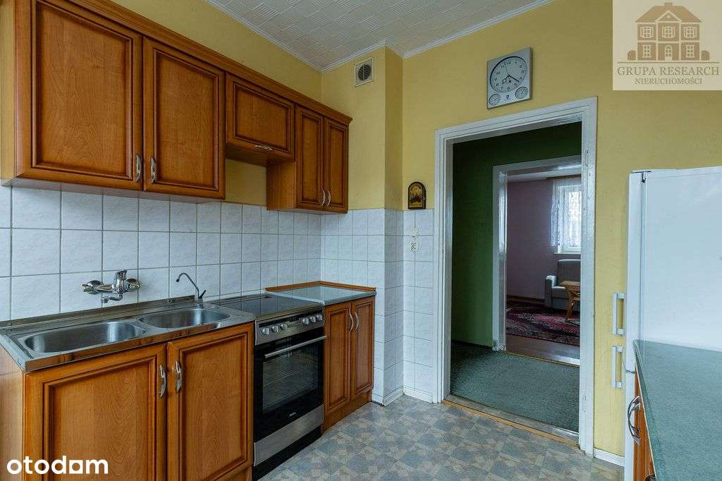 Dwa mieszkania w jednym budynku z działką-11