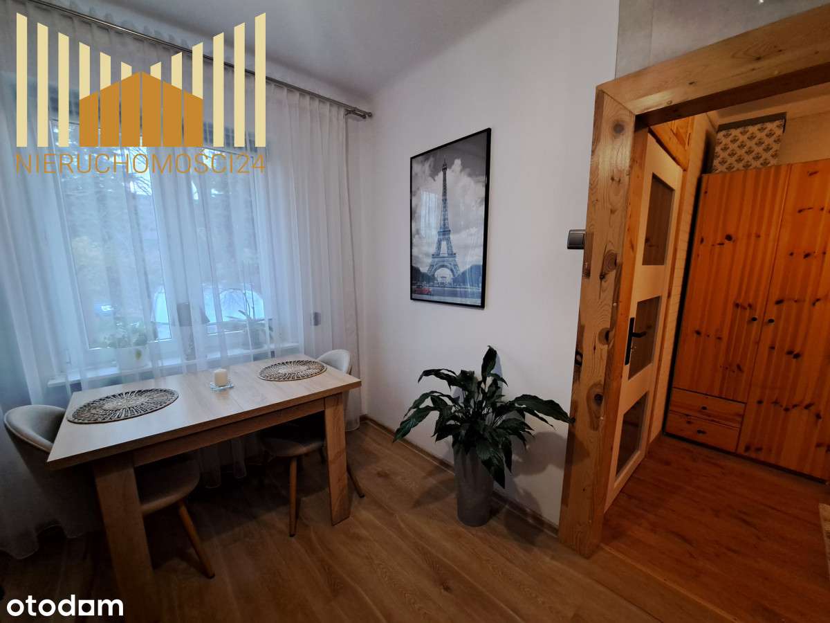 Niewielki segment w idealnej lokalizacji !!-12