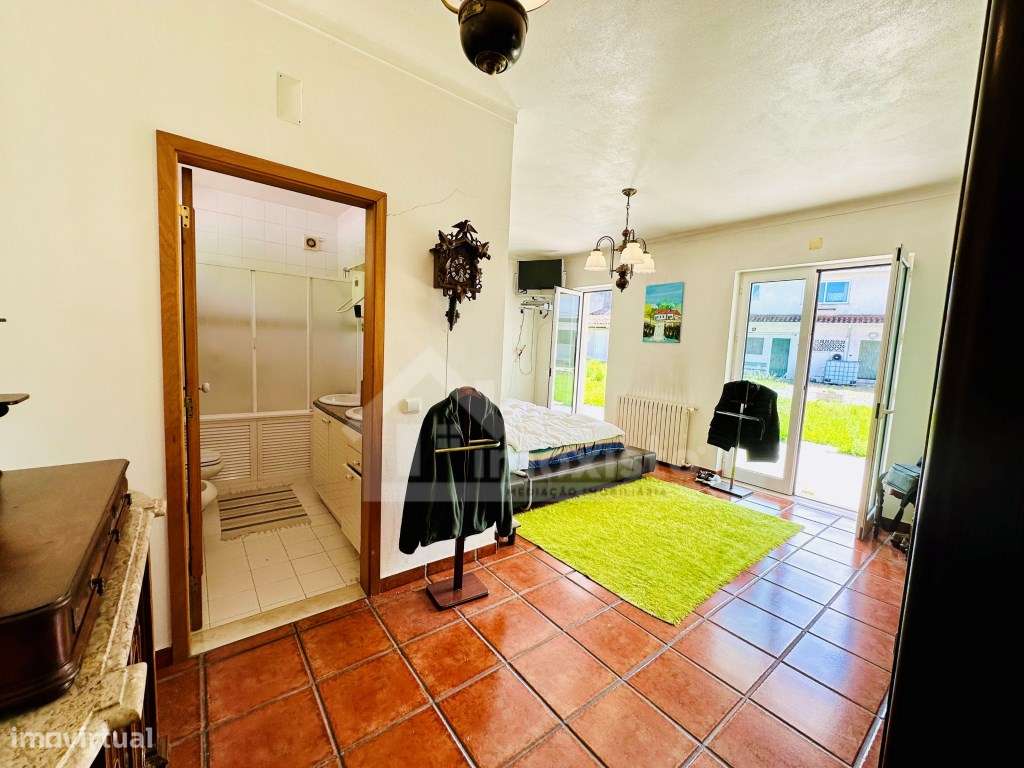 Moradia T6 pronta a habitar com piscina em Lousã-38