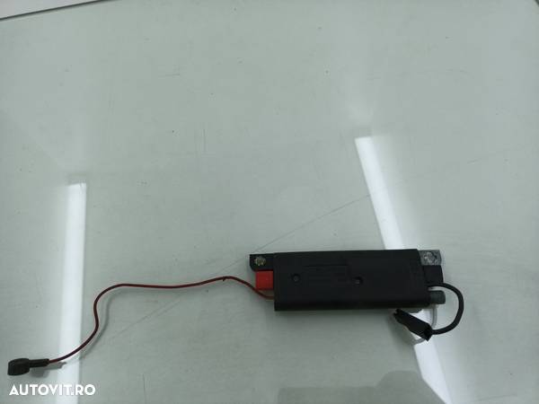 Amplificator antena Audi A4 B5 ADP / AHL 1.6i 1994-2000  8D5035225 - 1