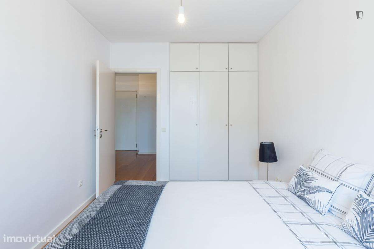 Apartamento com 1 quartos - localizado em Ramalde Porto - Grande imagem: 5/6
