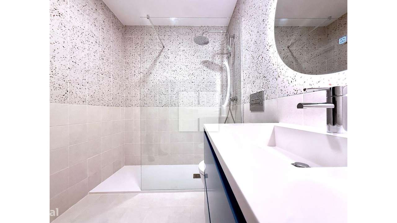 Apartamento T1K Novo em Zona Nobre-21