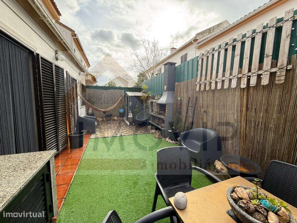 Moradia T3 em Banda - Vila Nogueira de Azeitão-33