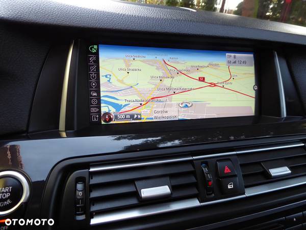 BMW Seria 5 530d Touring Luxury Line - 36