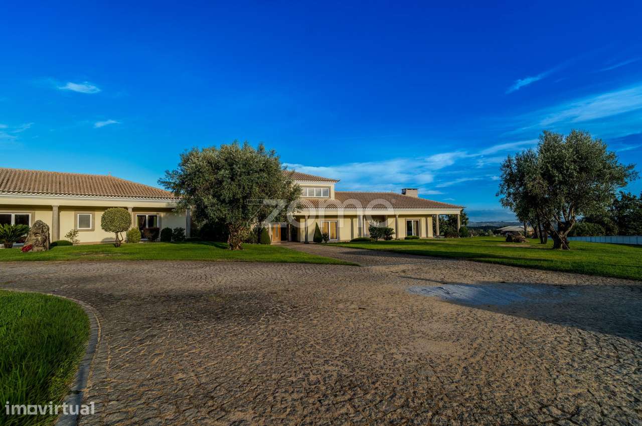 Moradia de Luxo T5+1 em Cavernães, Viseu - Grande imagem: 5/55