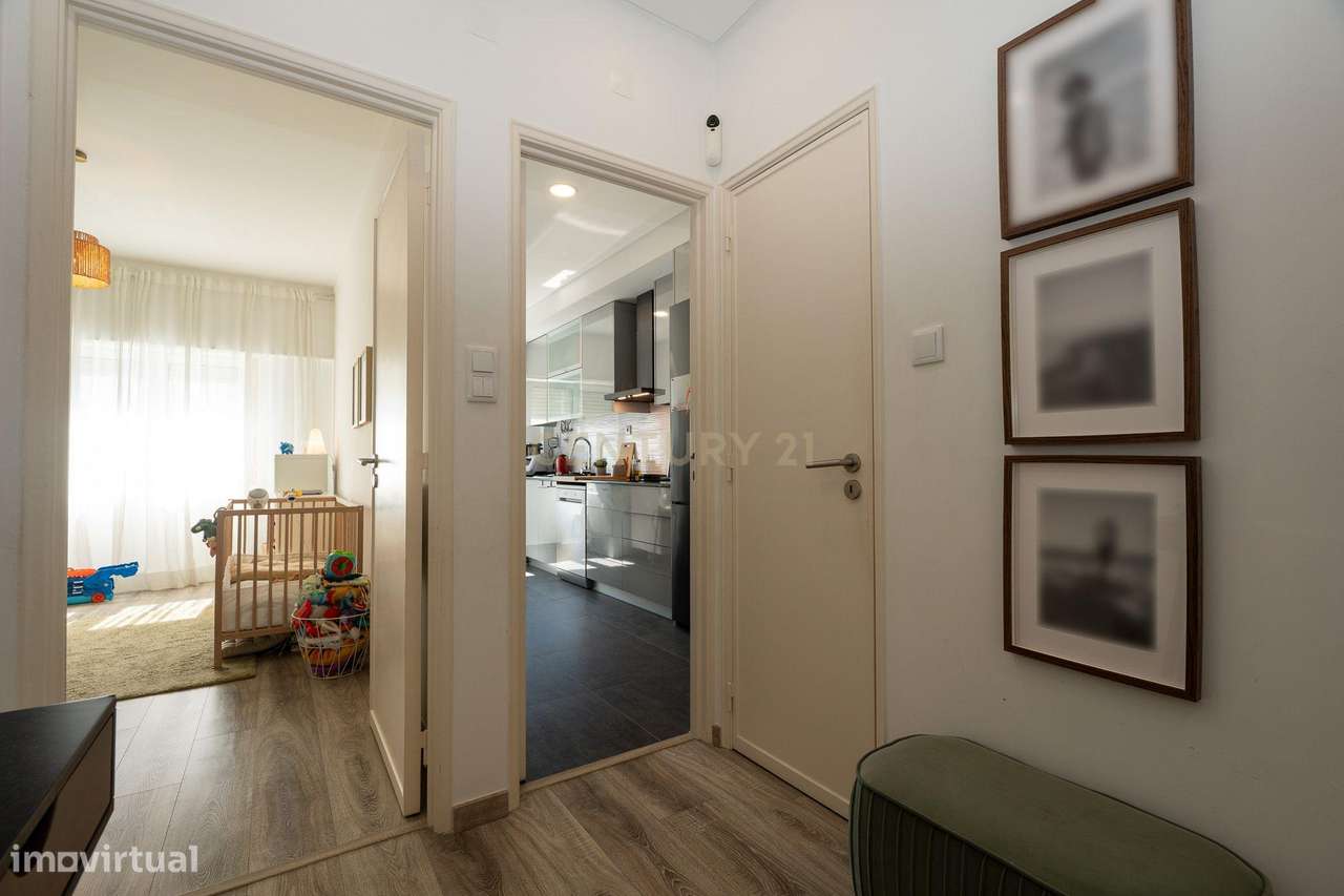 ** ESPECTACULAR APARTAMENTO T2 PERTO DO METRO DE ODIVELAS **-15