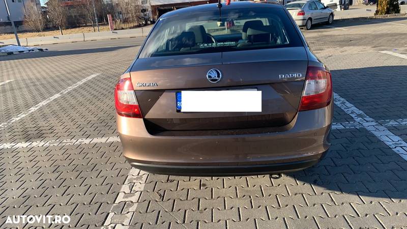 Skoda RAPID Spaceback 1.6 TDI Style+ - 4