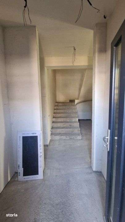 Casa individuala, 142mp, teren de 350mp, zona KM 17 - Imagine principală: 4/13