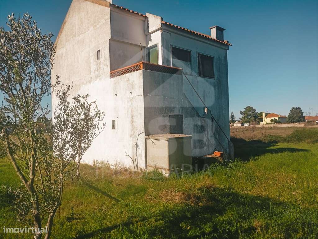 Moradia para remodelação em Samora Correia - Grande imagem: 2/26