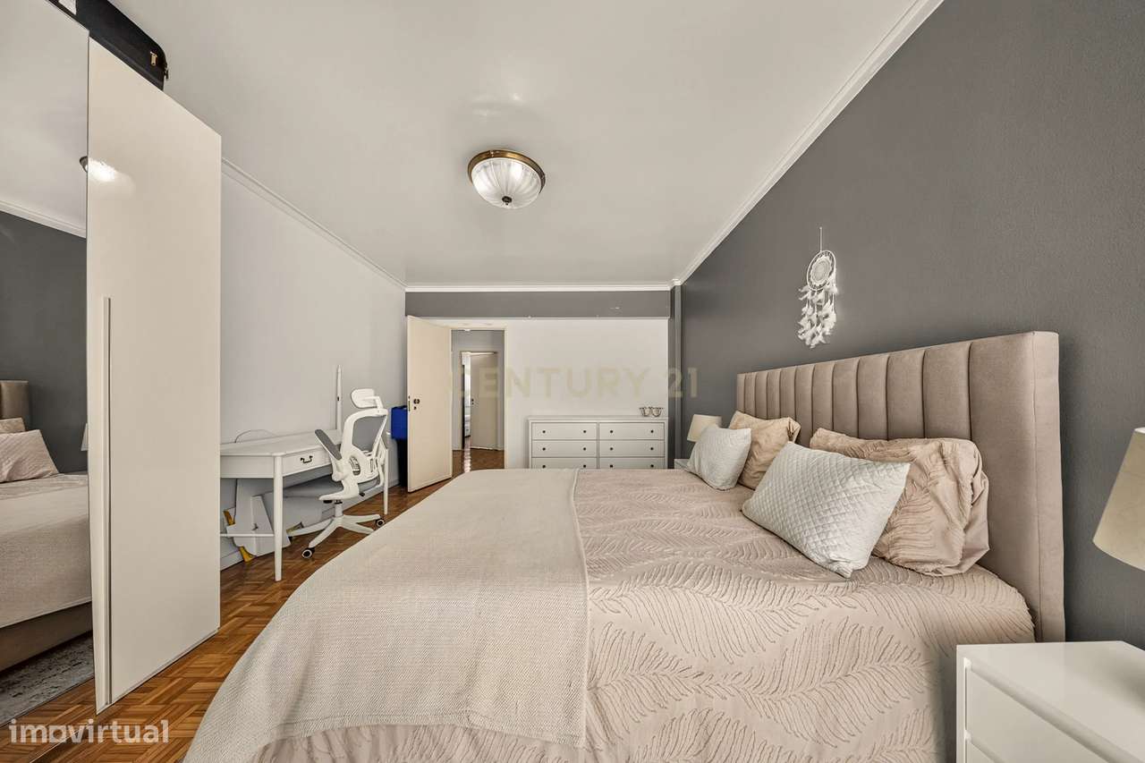 Apartamento T3 com Excelente Localização | Espaço | Luz | Centralidade-18