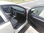 Opel Astra 1.6 Exklusiv - 13