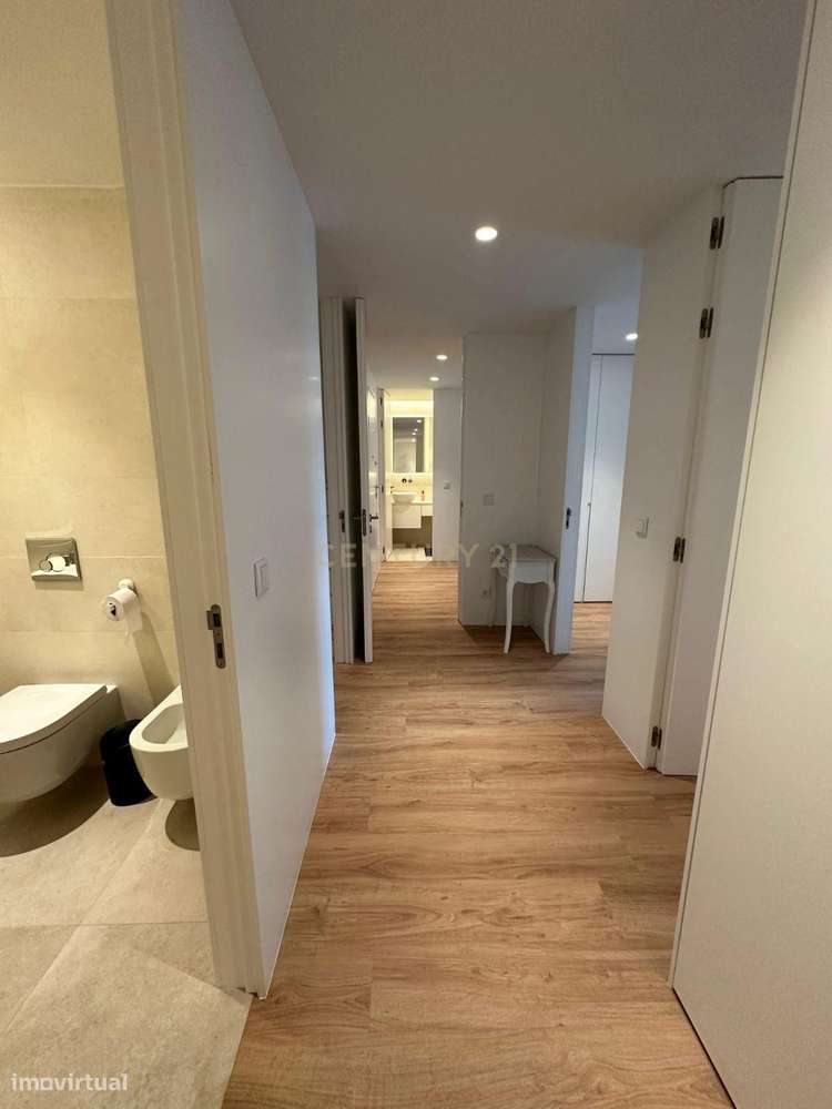 Apartamento T3 , 4º andar a venda em Mafamude , Vila Nova de Gaia, Por-24