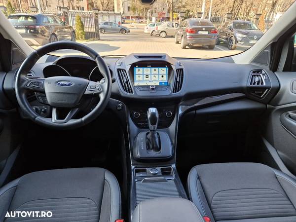 Ford Kuga 2.0 TDCi 4WD Powershift Titanium - 19