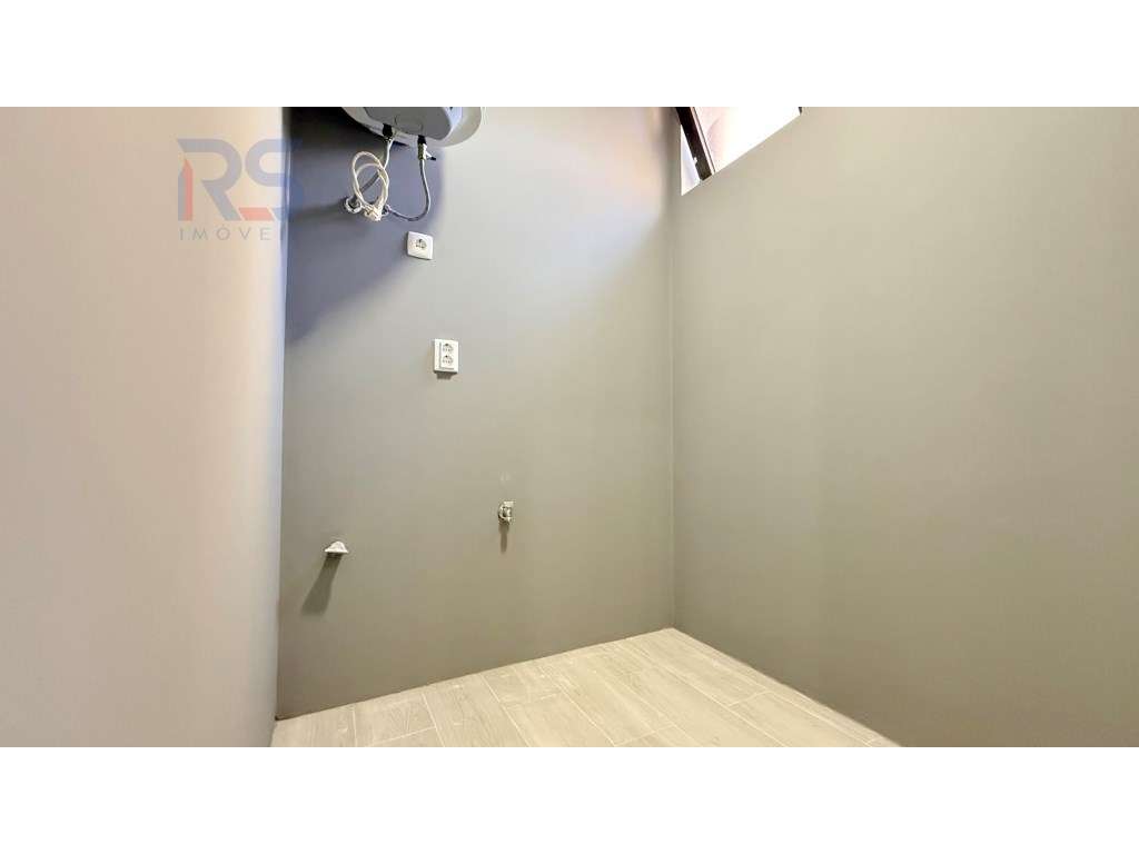 Espaço Comercial Convertido em Habitação Santo Tirso-18