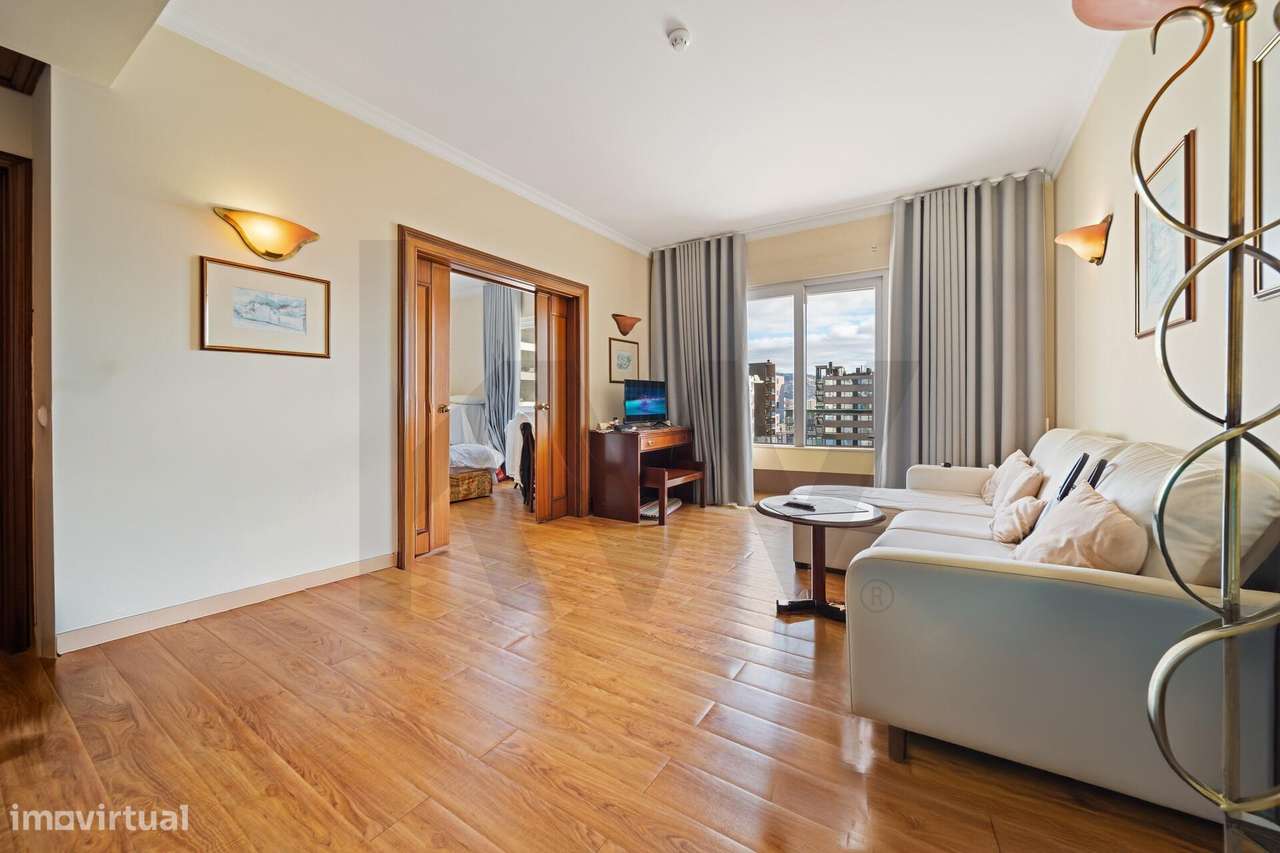 Apartamento T1 - Forum Madeira - Grande imagem: 5/14