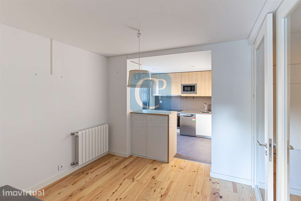 Apartamento T2 equipado, próximo do Hospital de São João - Grande imagem: 3/28