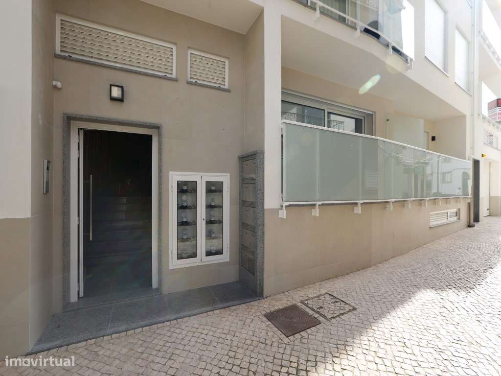 Magnífico Apartamento T2 com terraço privado a 2 passos da praia da...-25