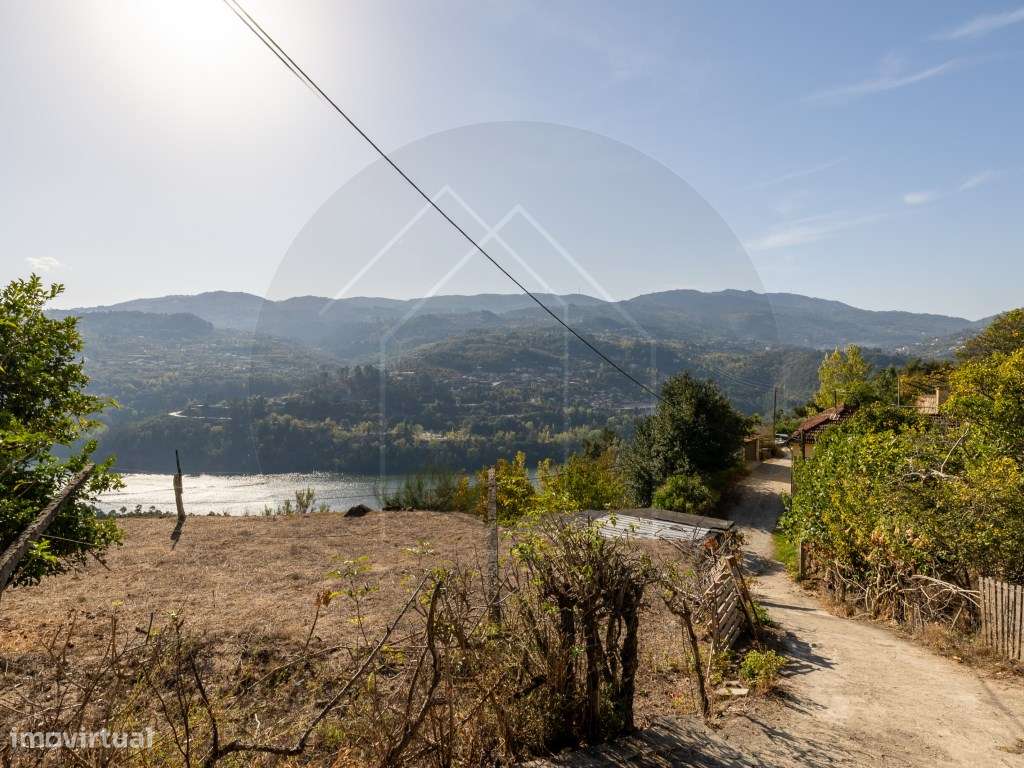 Propriedade com Vista Panorâmica para o Douro Moradia e Terreno com...-35