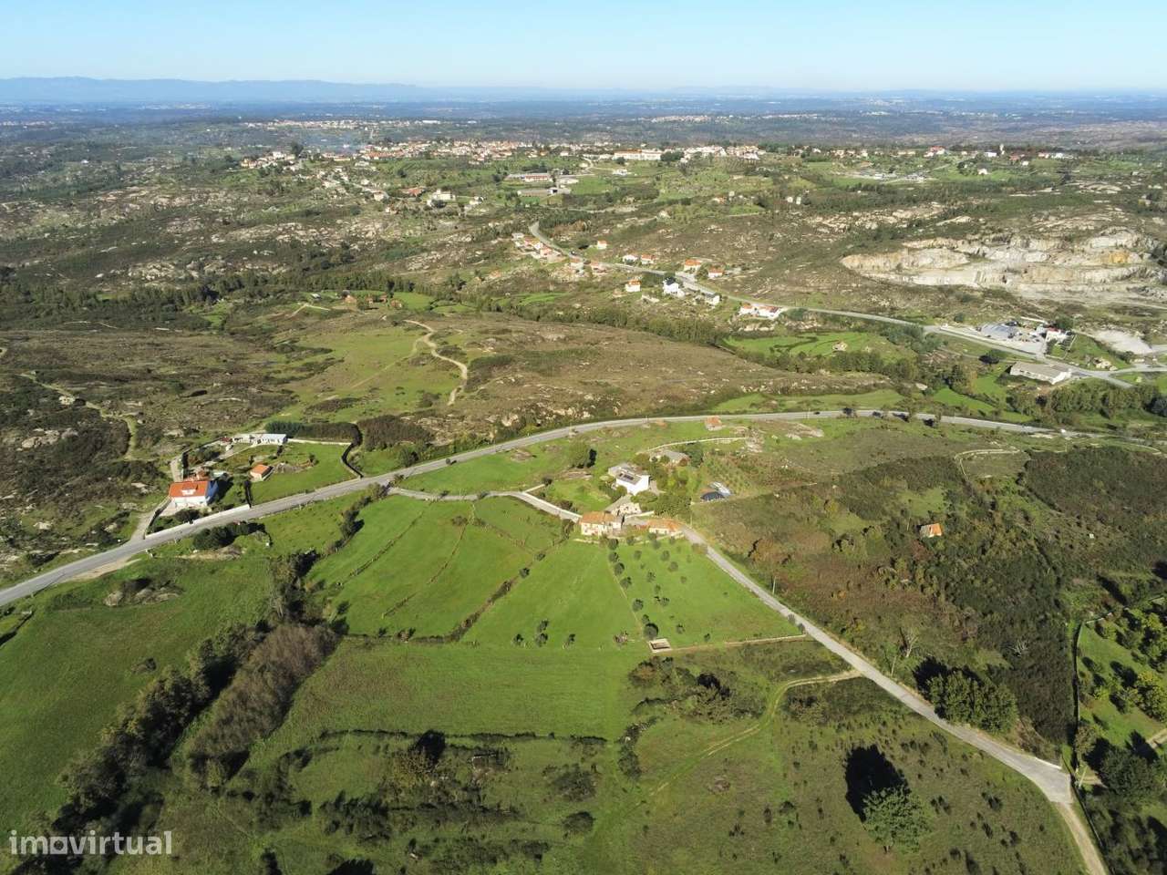 Quinta com Ruina, terreno 5,75Ha, a confrontar com ribeiro-7