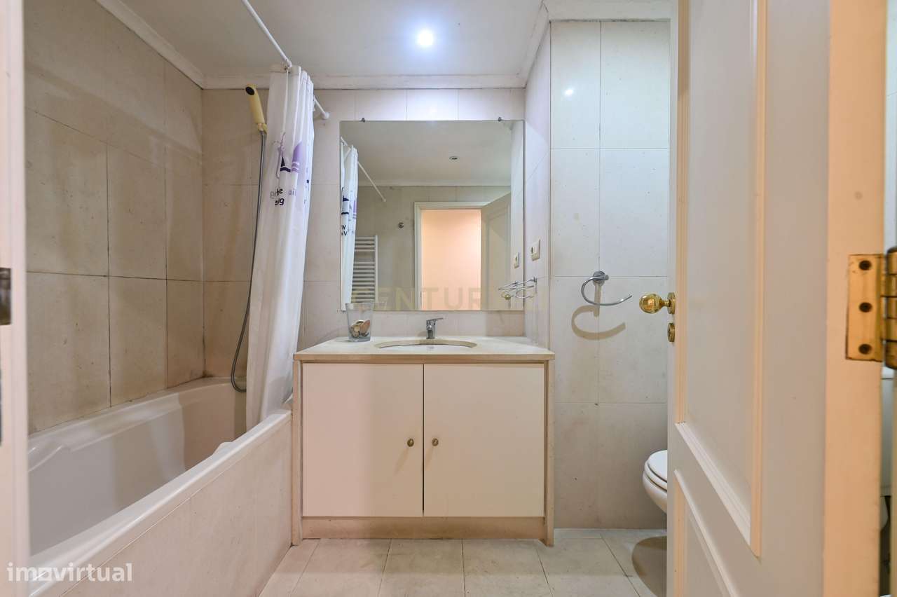 Apartamento 3 quartos, 3 WC, no centro dos Jardins da Parede, com vist-15