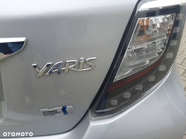 Toyota Yaris Hybrid 1.5 VVT-i - 19