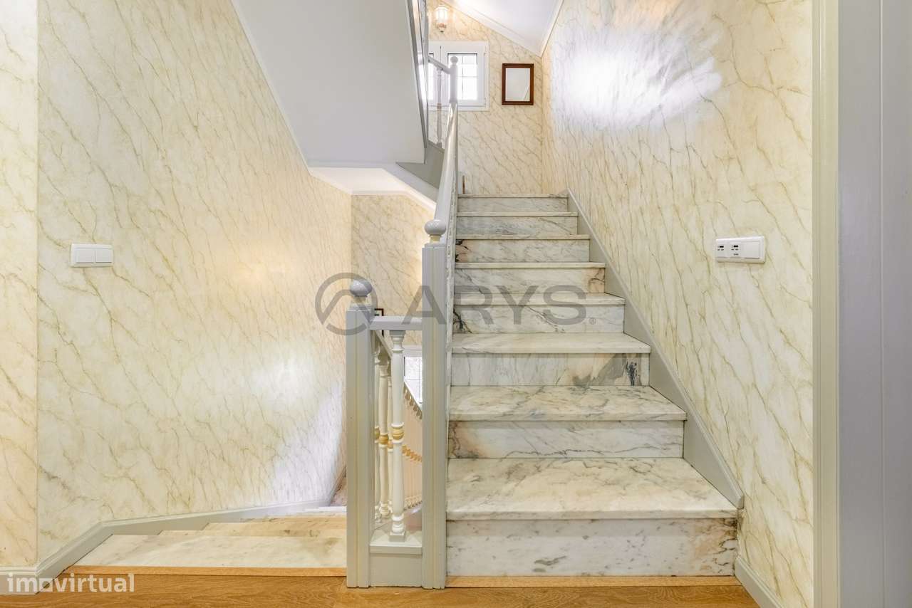 Moradia Isolada T5-44