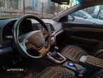 Hyundai Elantra 1.6 MPi Exclusive - 10