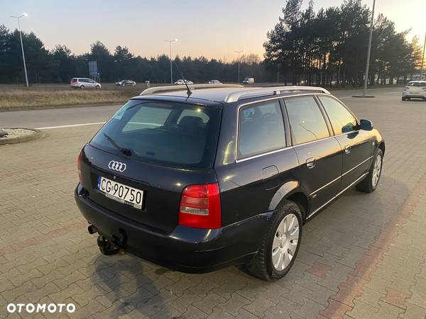 Audi A4 Avant 1.8 - 6