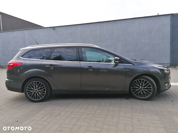 Ford Focus 1.6 TDCi DPF Start-Stopp-System Titanium - 6