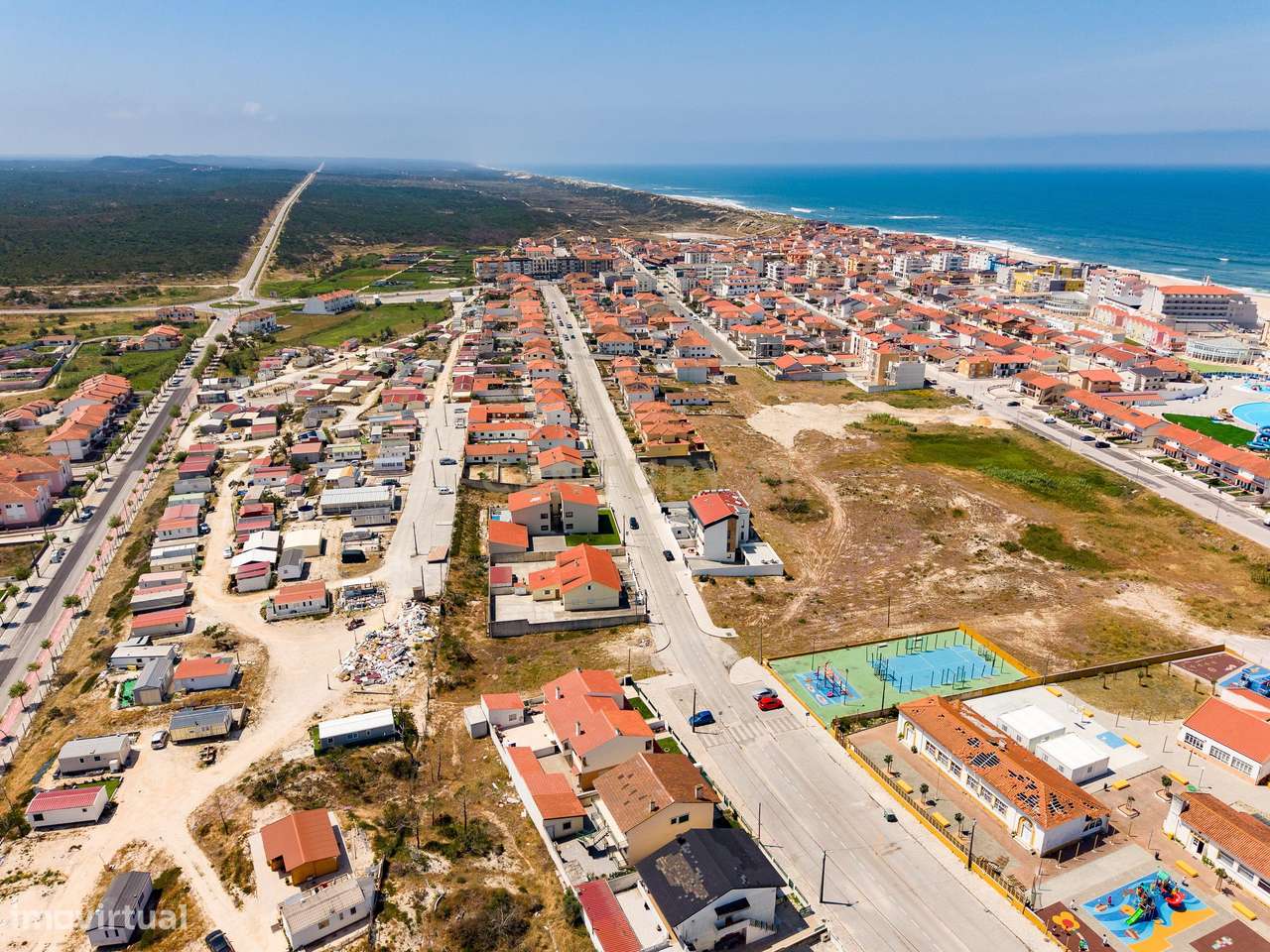 Moradia Geminada a 450mt da praia da Vieira de Leiria - Oportunidade Ú-49