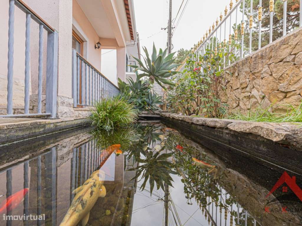 Moradia Isolada T4 com Aproveitamento de Sótão - Quinta do Conde-36