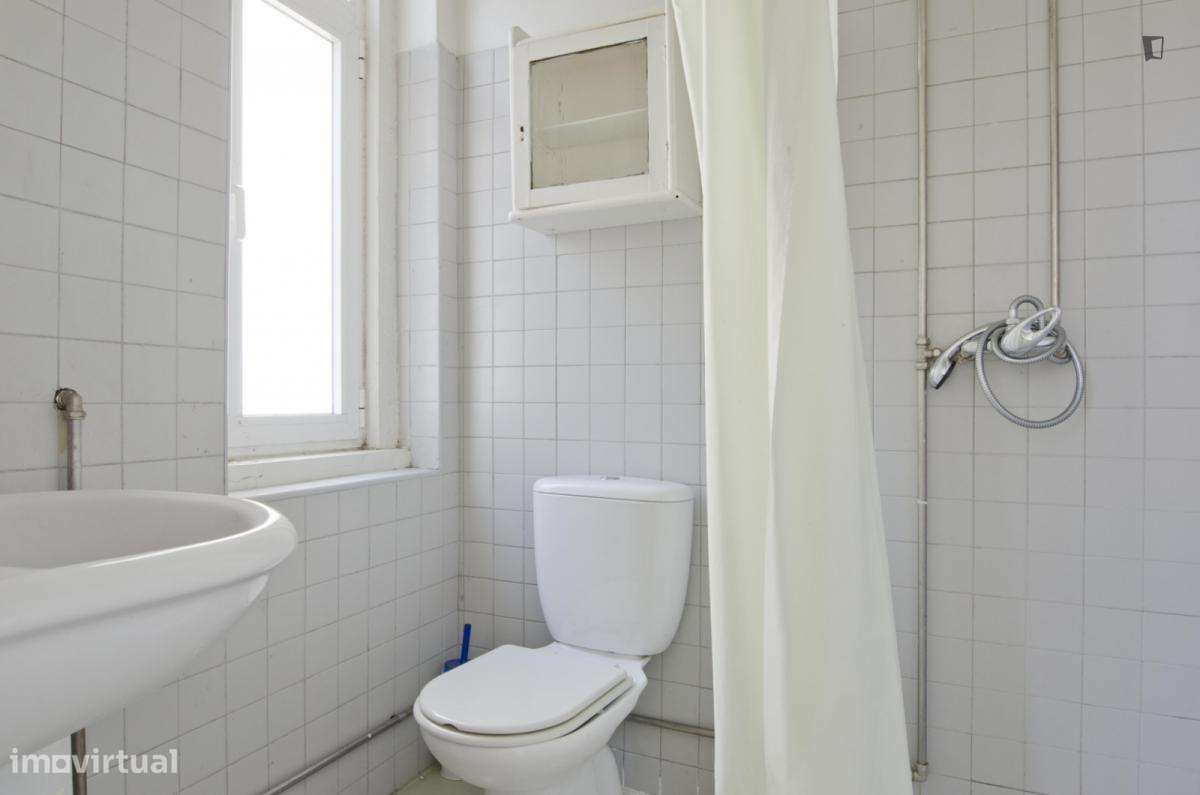 Quarto - localizado em São Bento Lisbon - Grande imagem: 3/25