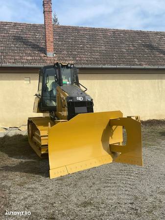 Caterpillar CAT D4 -BULDOZER PE ȘENILĂ - 1