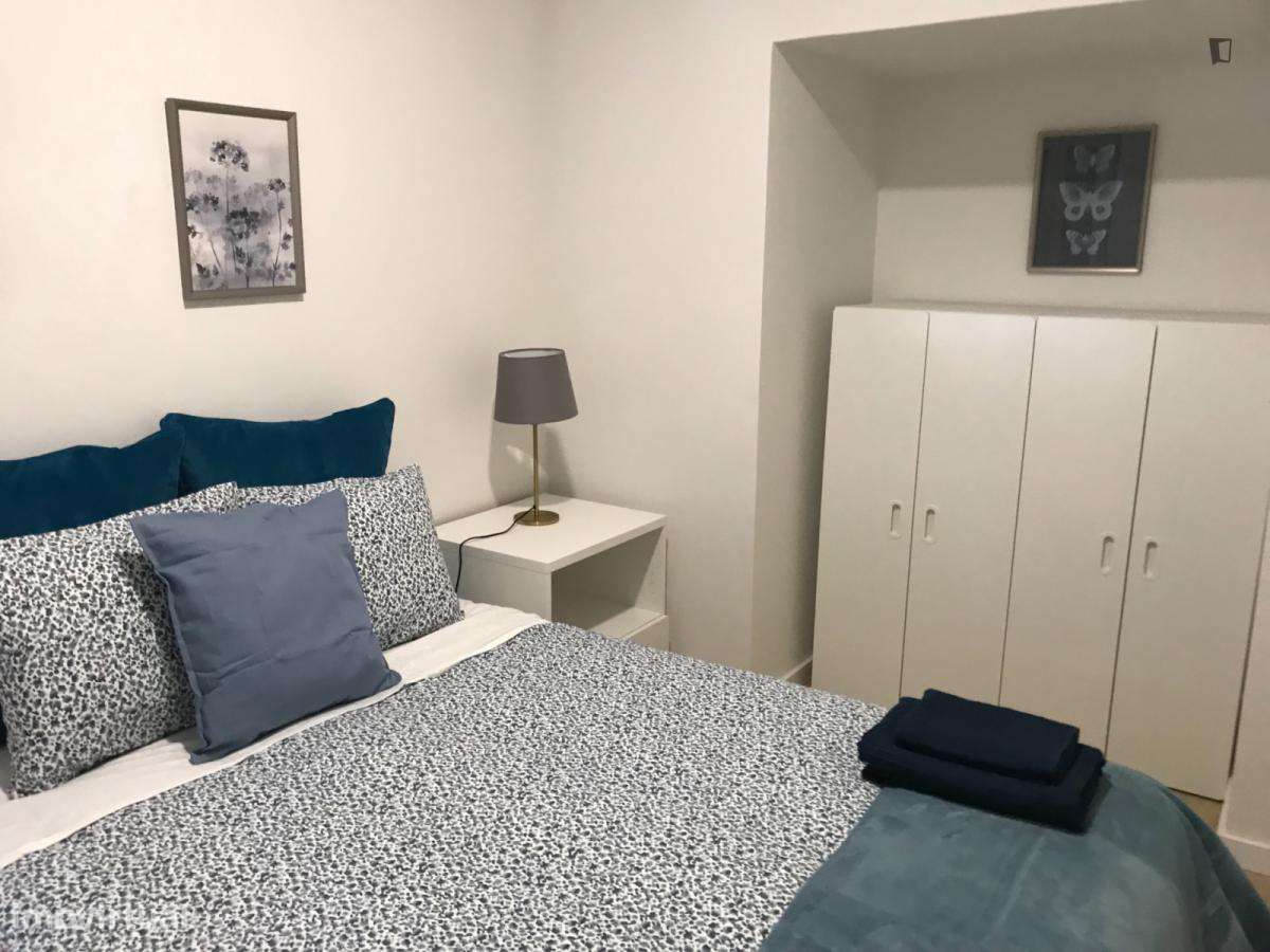 Apartamento com 1 quartos - localizado em Roma-Areeiro Lisbon - Grande imagem: 2/10