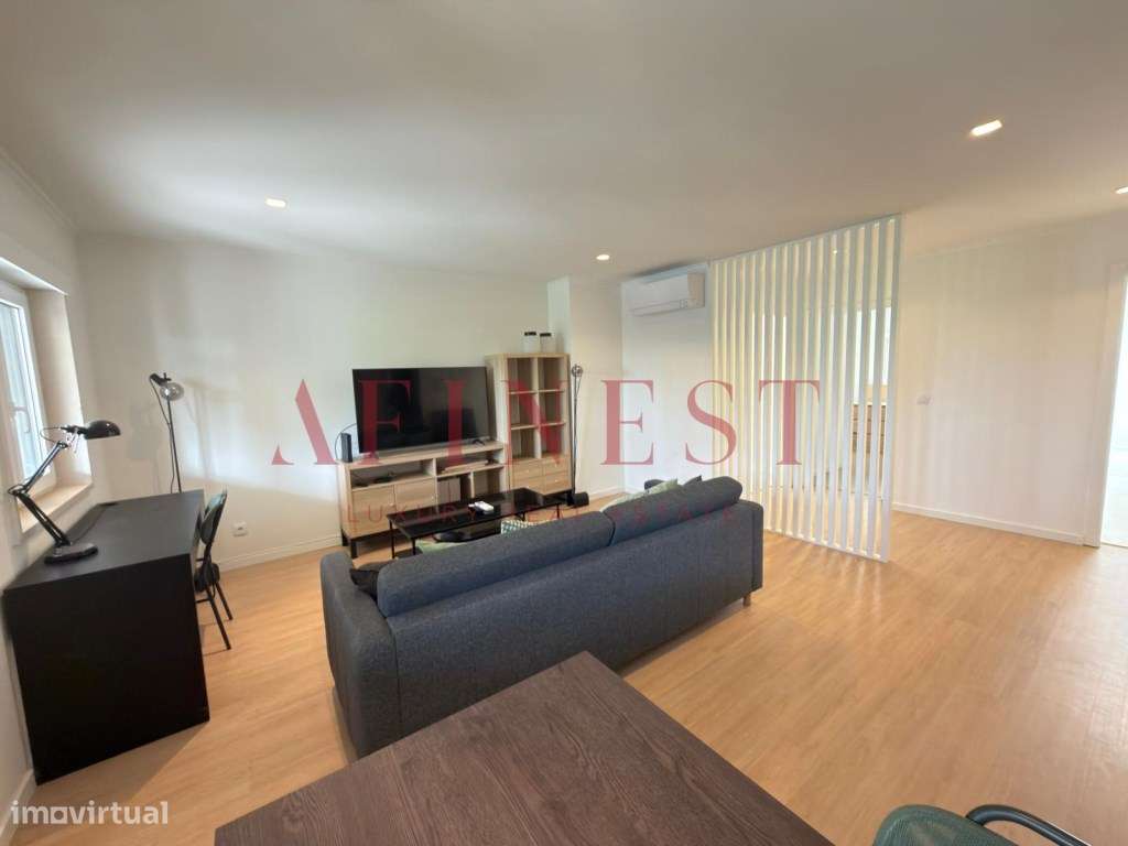 APARTAMENTO T1 REMODELADO NO ESTORIL-6