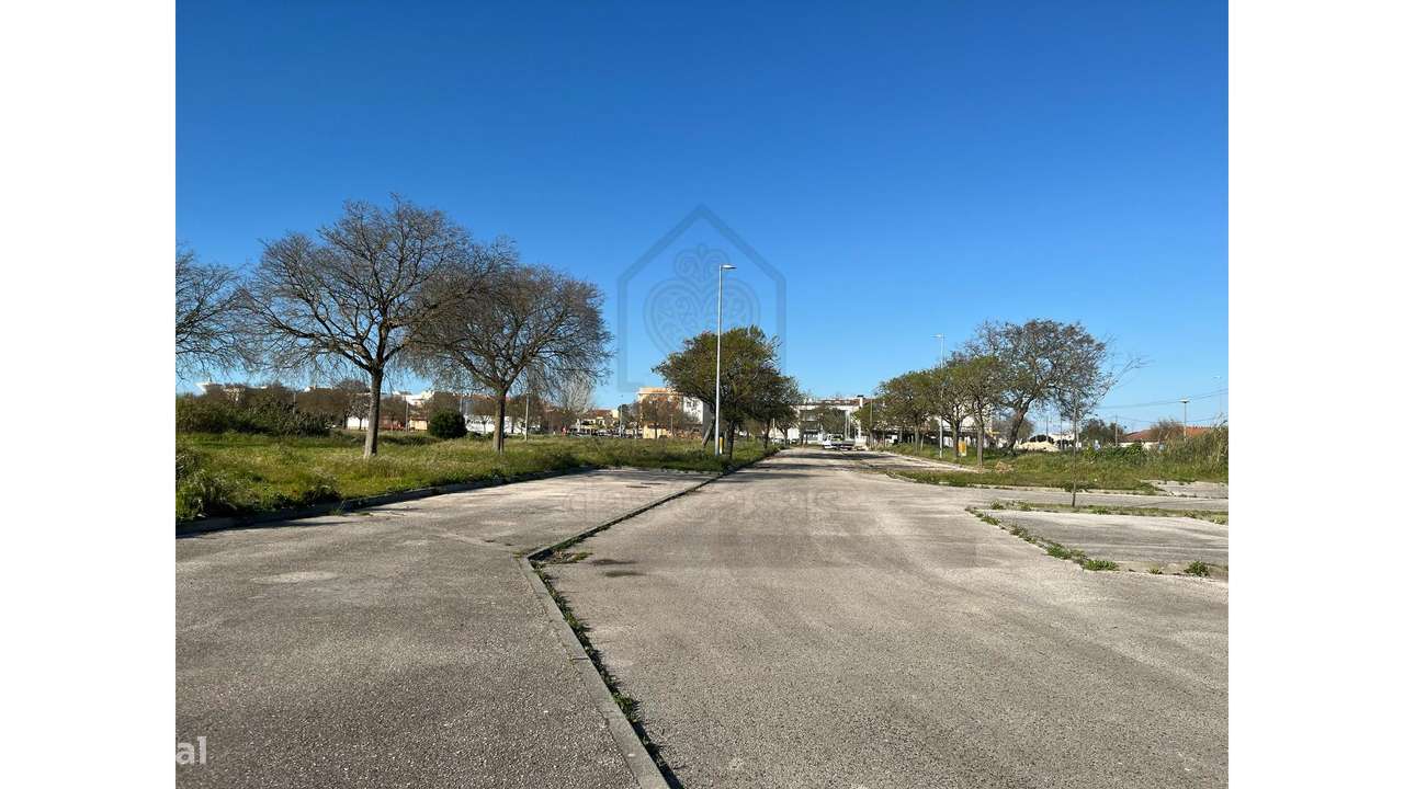 Terreno a 20 Minutos de  Lisboa-8