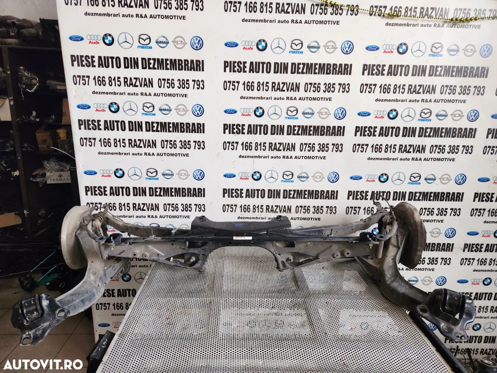 Punte Spate Completa S Drive Bmw X1 F48 X2 F39 Seria 1 F40 Seria 2 F44 Intacta Fara Dauna Cod 6851560 - Dezmembrari Arad - 1