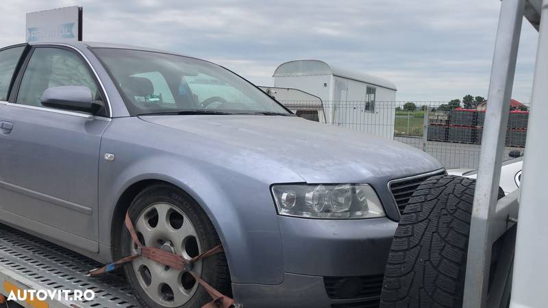 Dezmembram Audi A4 1.6 benzina an fabr 2004 - 3