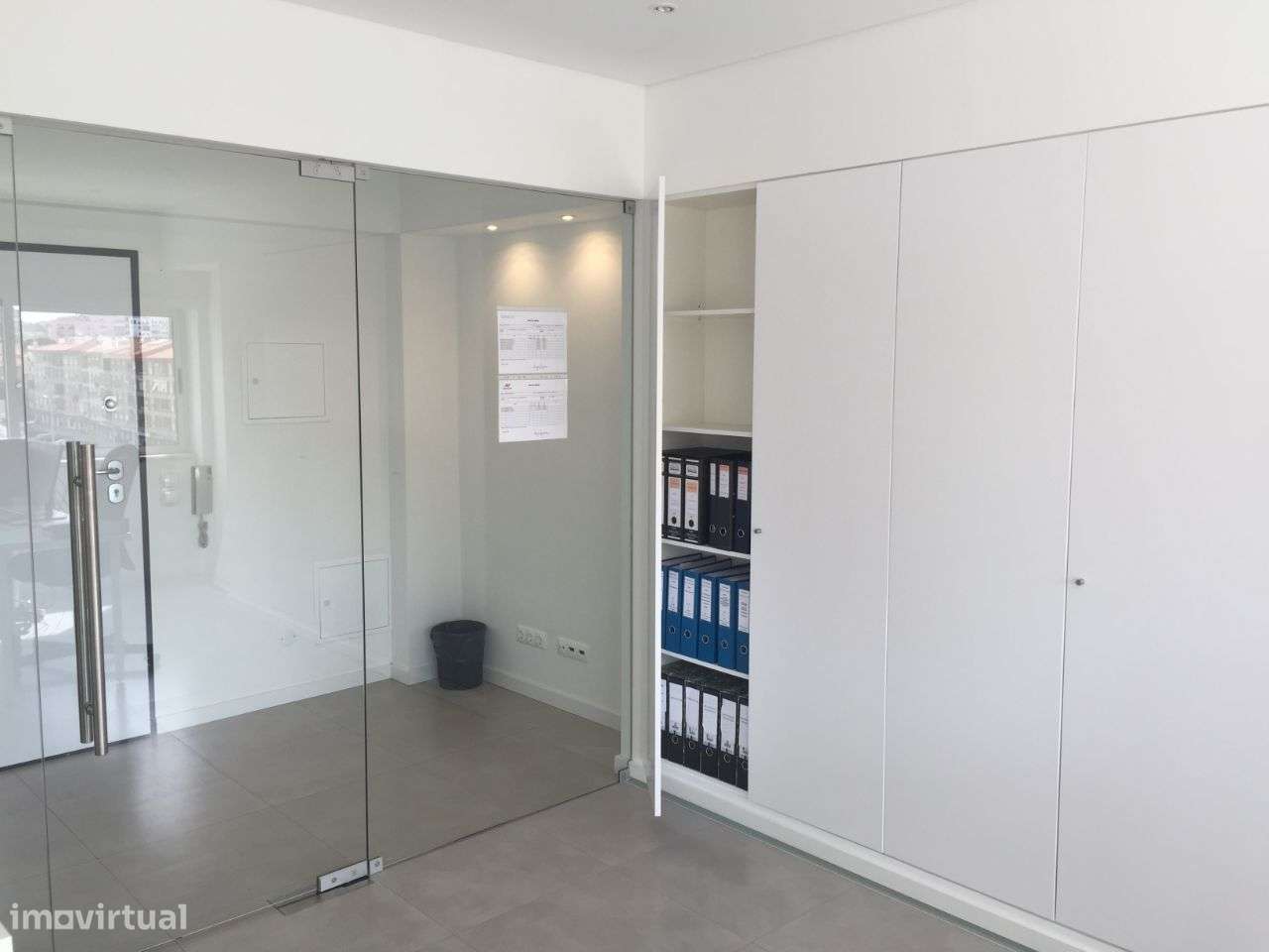 Escritório ARRENDADO nas Paivas-7