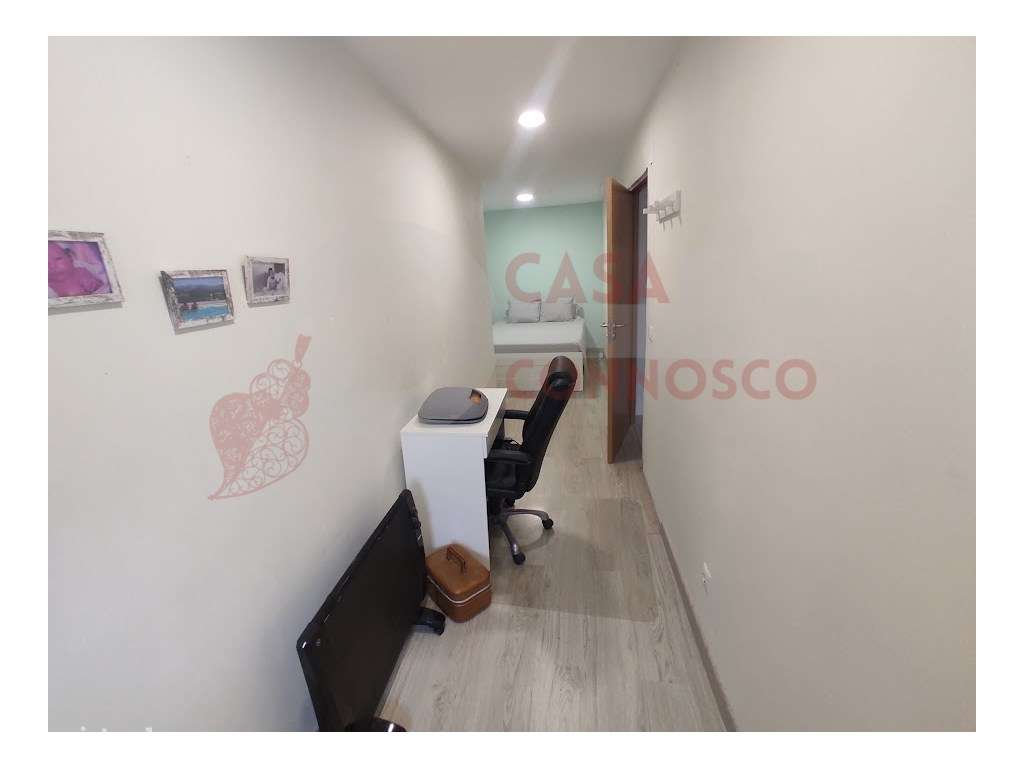 Moradia T2+1 em Zona tranquila.-6