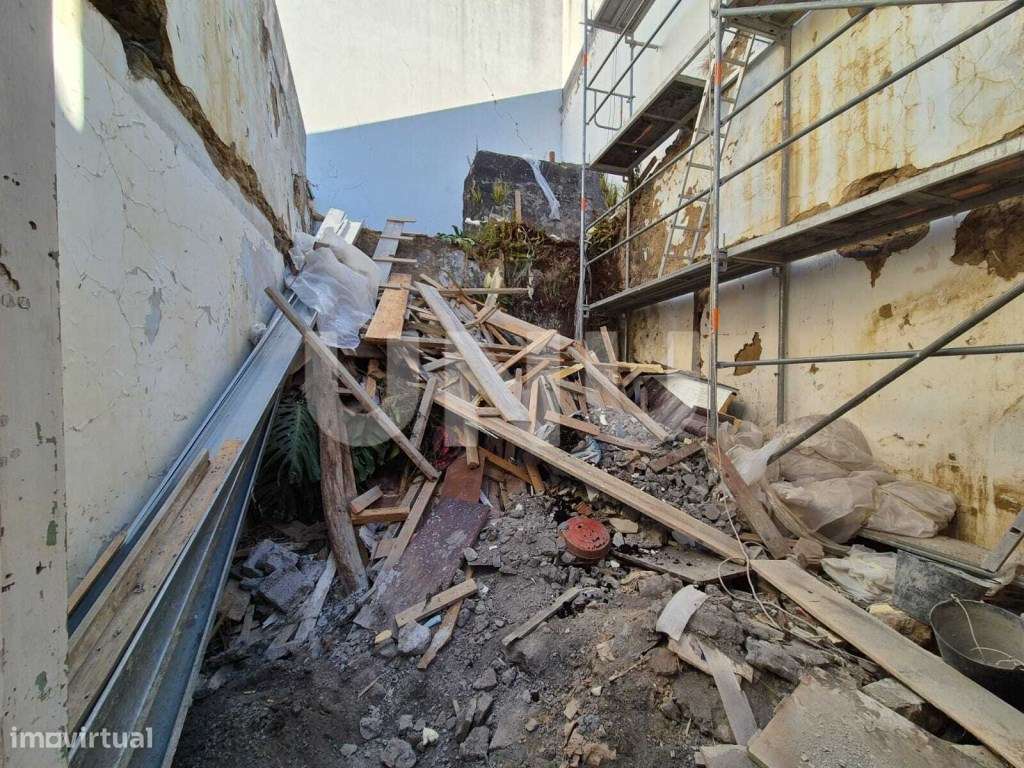 Ruína na Arquinha, em Ponta Delgada - Grande imagem: 4/4