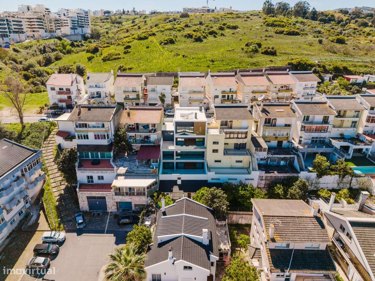 Moradia T5 de Luxo com Piscina e Vista Panorâmica em Mealhada, Loures-48