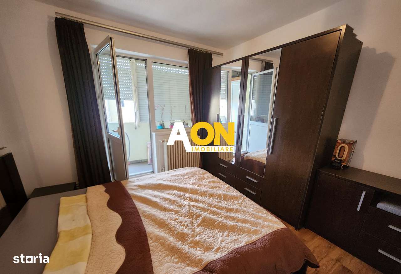 De vanzare apartament 3 camere zona Cetate - Imagine principală: 3/8