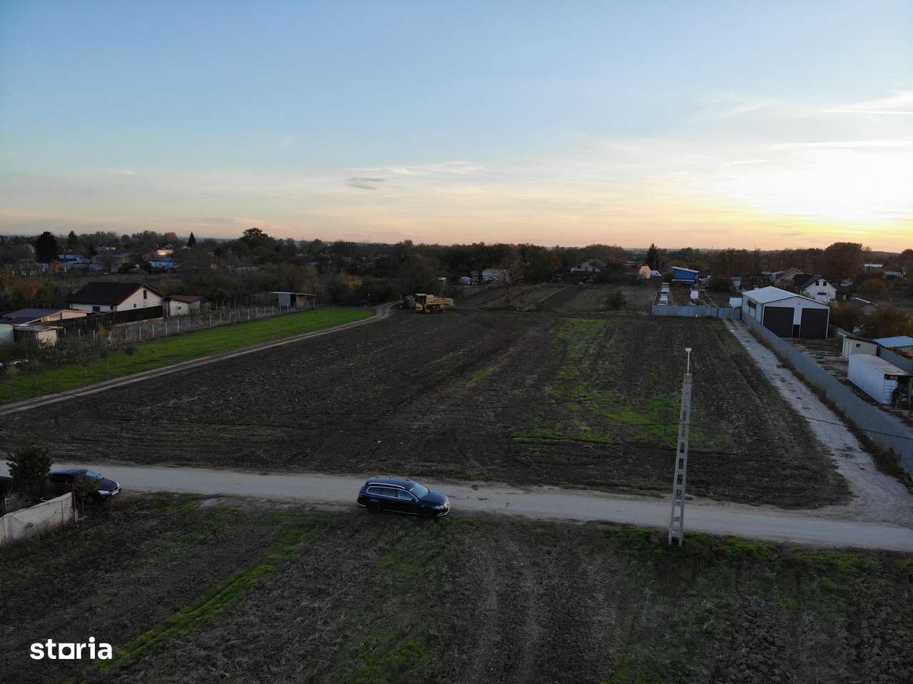 Teren CASA 592 mp la Asfalt - Toate utilitatile-3