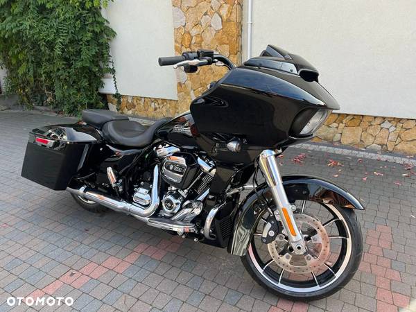 Harley-Davidson Touring Road Glide - 3